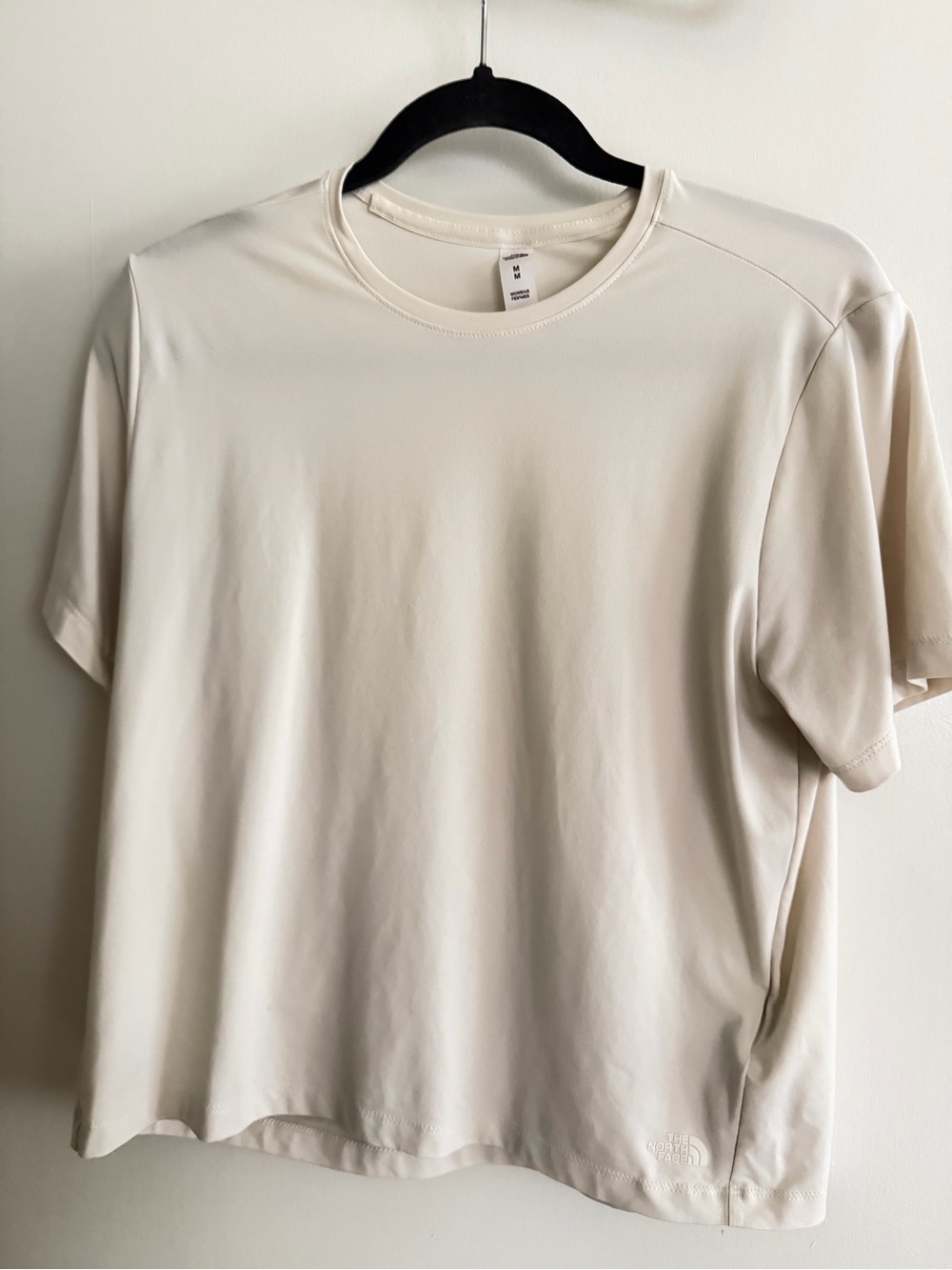 The North Face Dune Sky Short-Sleeve Crewneck Tee in Cream